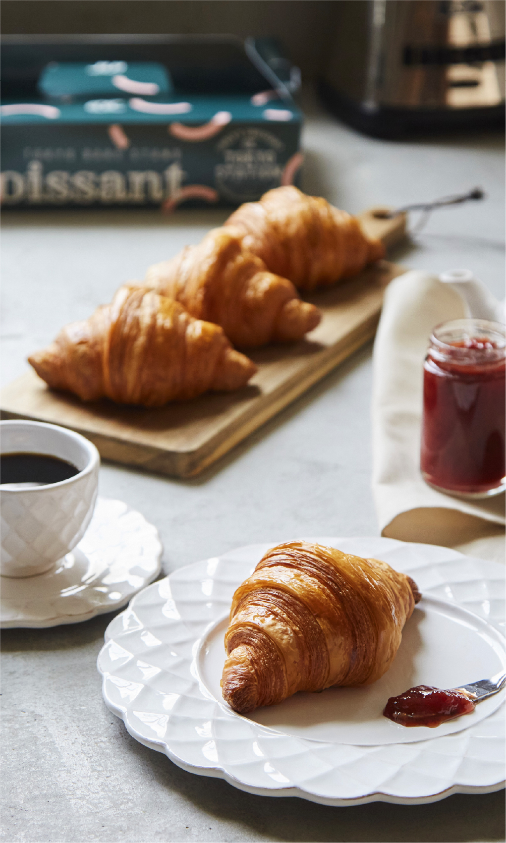 Curly's Croissant Background